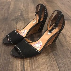 Halogen Size 5 Black Studded Wedges